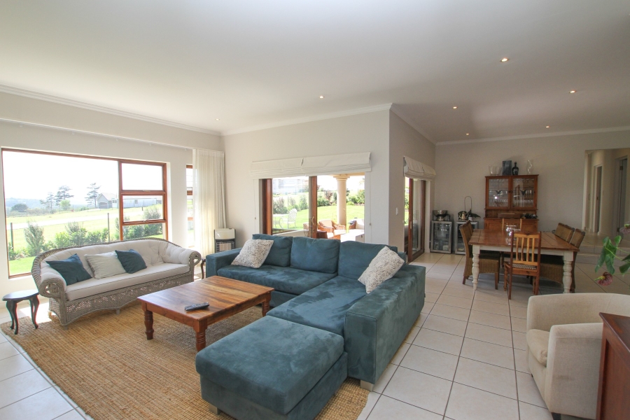 3 Bedroom Property for Sale in The Hill Western Cape